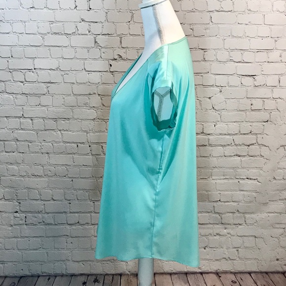 ♥️Express short sleeve blouse top turquoise sz L - Picture 6 of 8